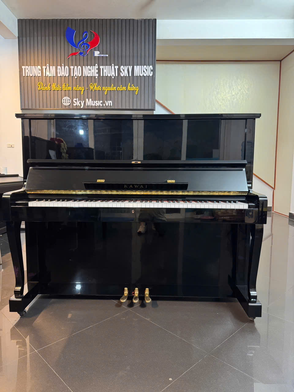 Đàn piano Kawai Nhật bãi phù hợp cho gia đình có bé mới học piano tại Long Biên