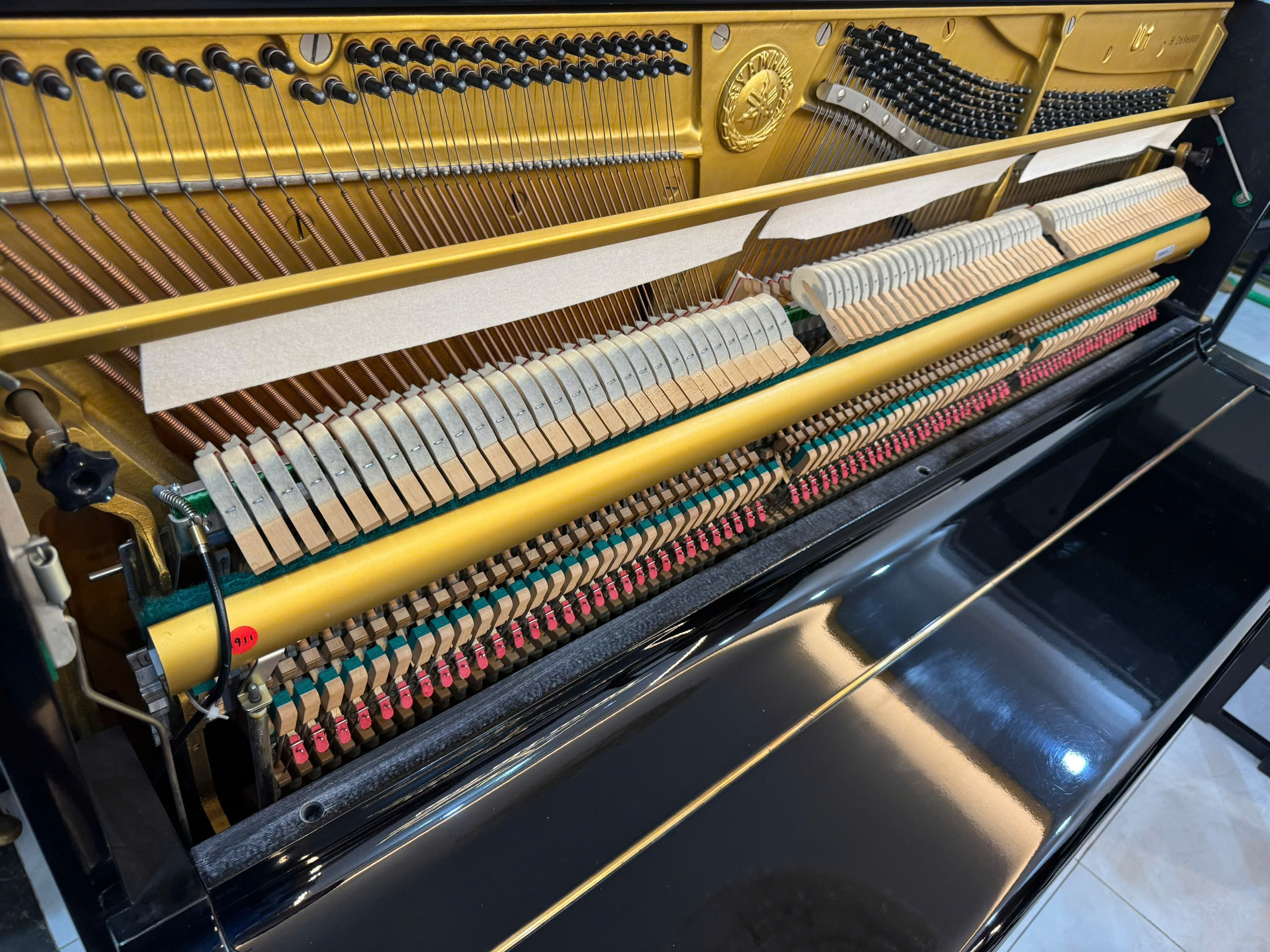đánh giá Yamaha U1H thiết kế âm thanh