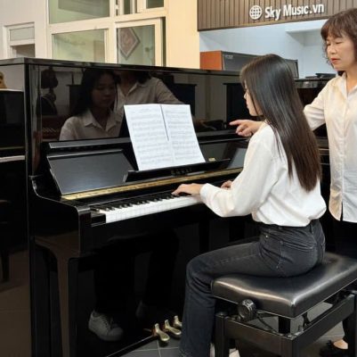 Showroom piano Long Biên Hà Nội Showroom mua đàn piano tại Long Biên Hà Nội cho người mới học