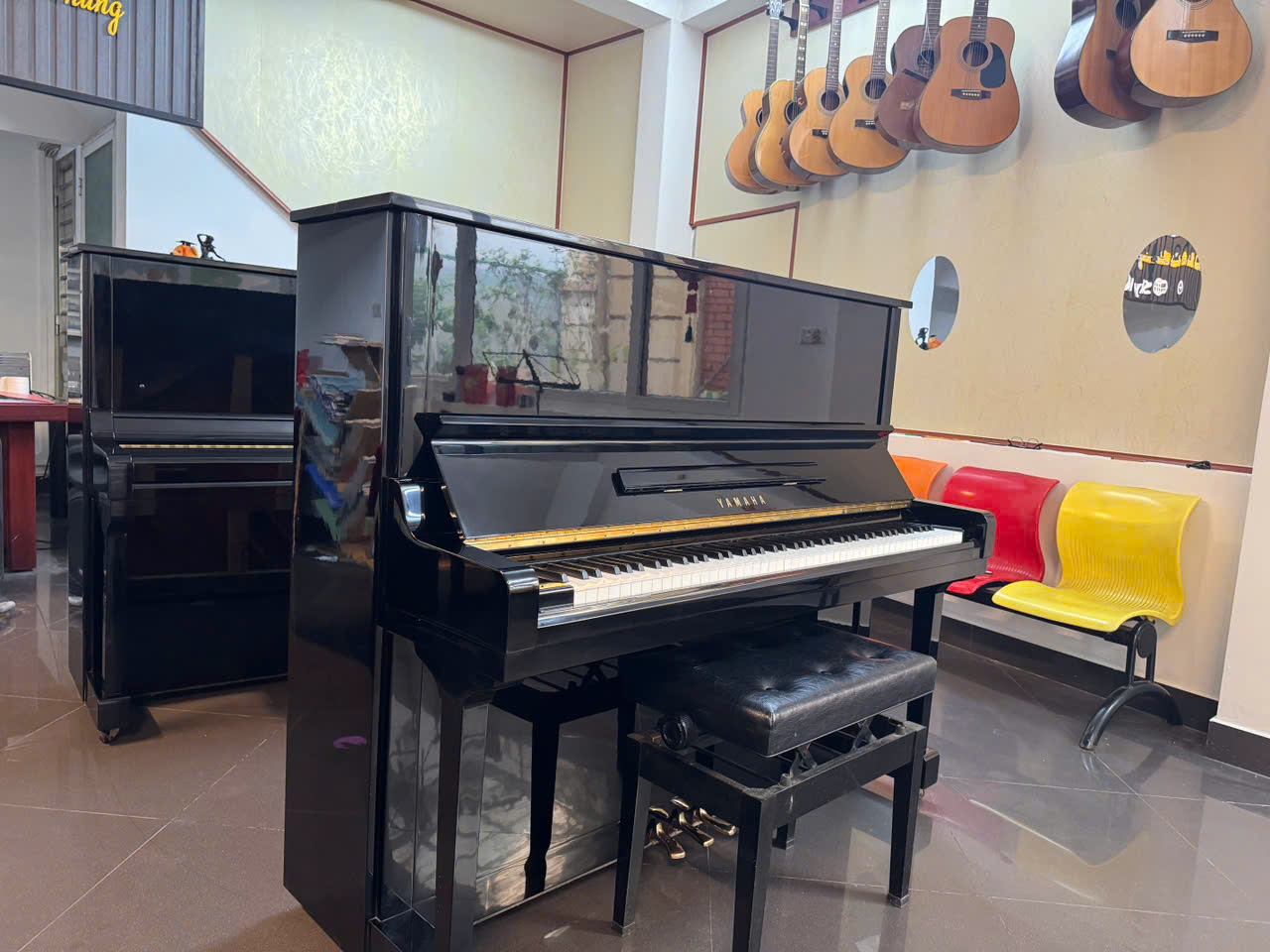 So sánh piano Yamaha và Kawai cho bé mới học
