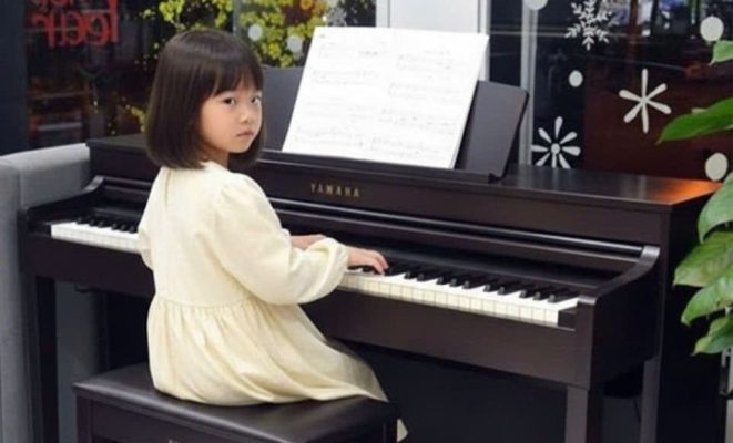 Piano cho người mới học – bé tập đàn từ nhỏ tại nhà